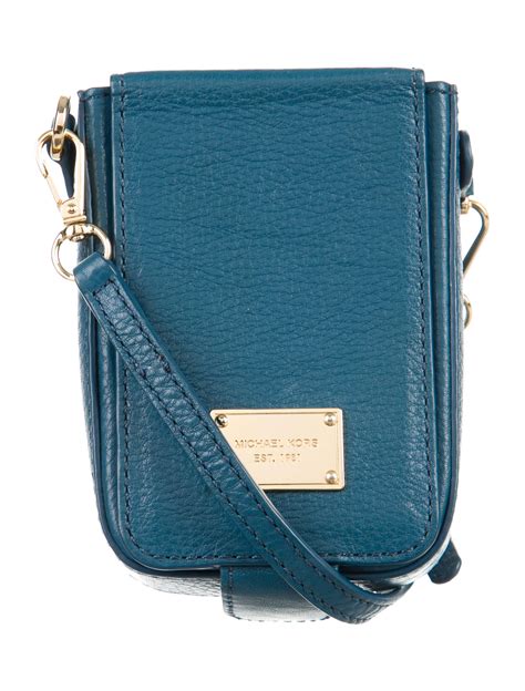 phone cases michael kors|michael kors phone case crossbody.